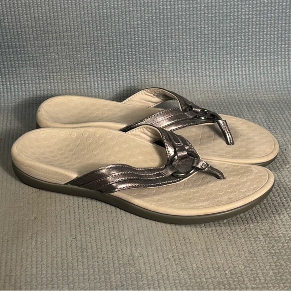 Vionic Tide Aloe Women's Pewter Flip Flop Sandals Size 7 - Picture 2 of 9
